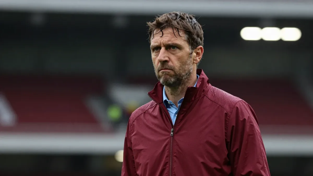 West Ham United's winless start to the Championship season continued with a 1-1 draw at Watford, prompting angry chants...