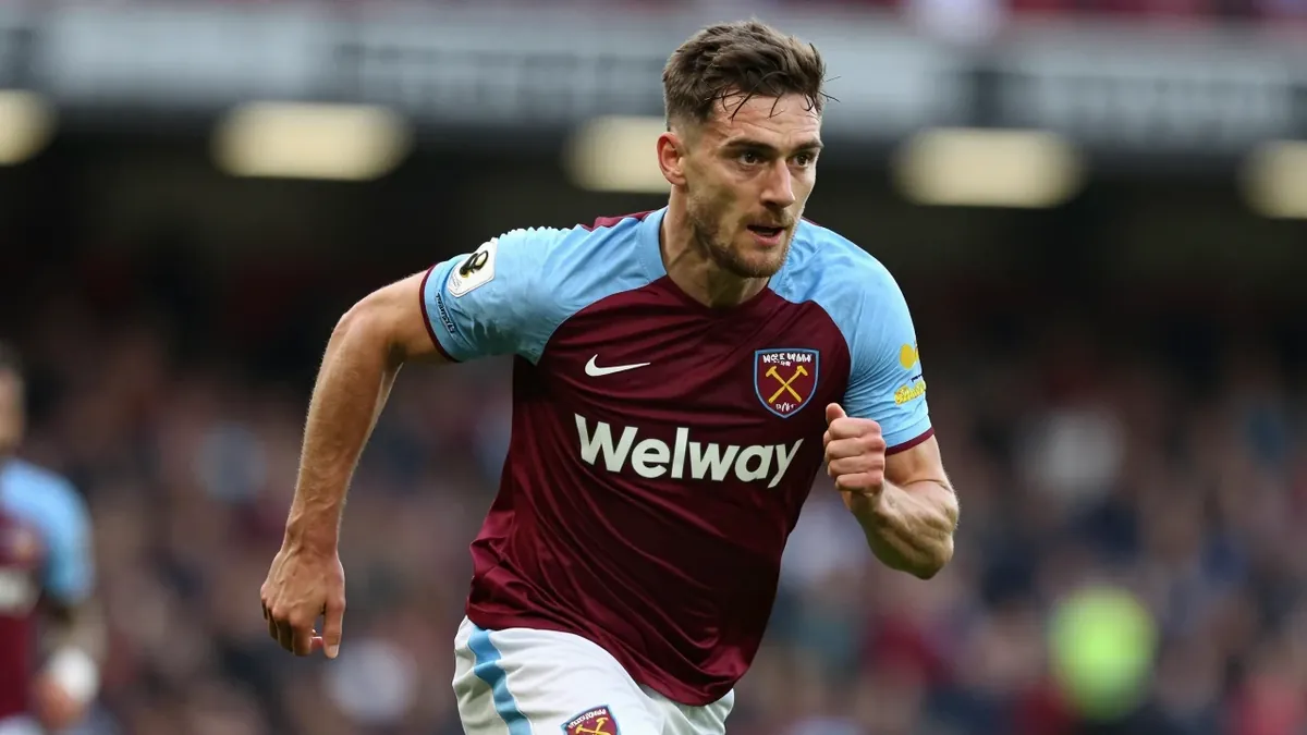 Aston Villa eye West Ham duo as transfer window heats up